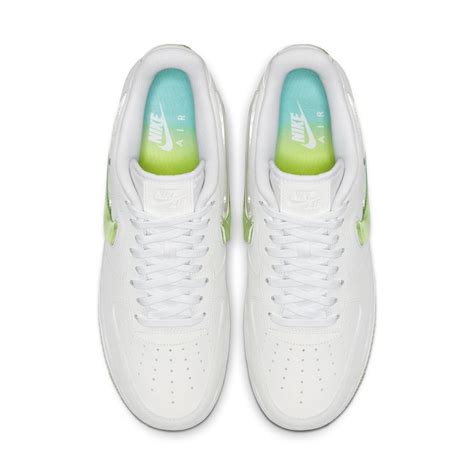 Nike low jelly swoosh white